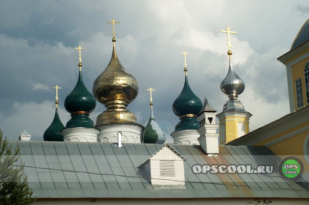 Краска на купола. Николо-Шартомский монастырь