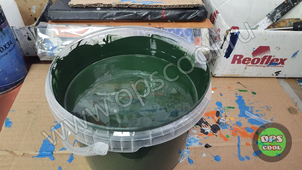 Зеленая полиуретановая эмаль для покраски лодки Казанка