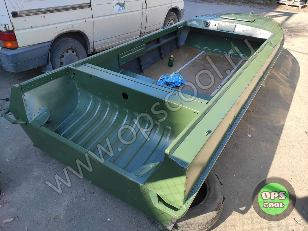 Зеленая полиуретановая эмаль для покраски лодки Казанка