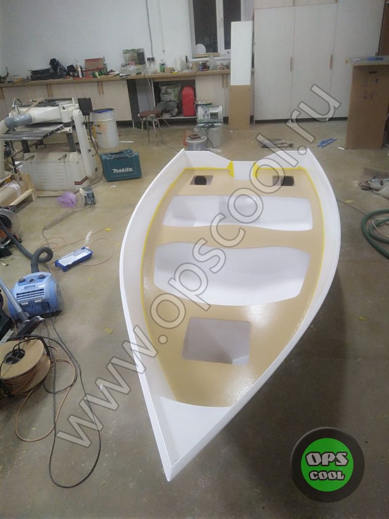 Покраска фанерной лодки из стеклоткани полиуретановыми эмалями