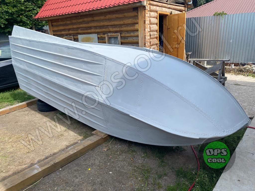 Покраска лодки Казанка с булями полиуретановыми эмалями